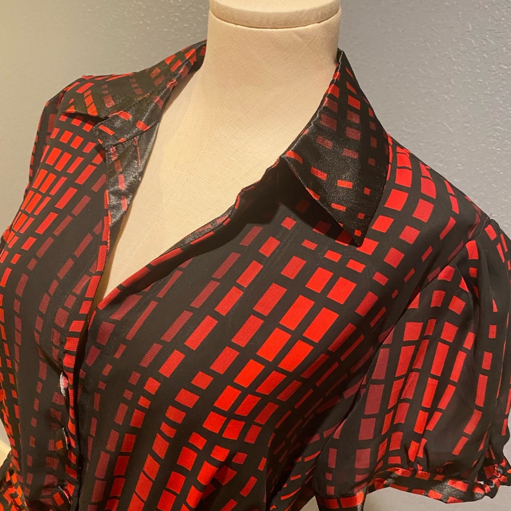 Robbie Bee Red and Black Graphic Dress